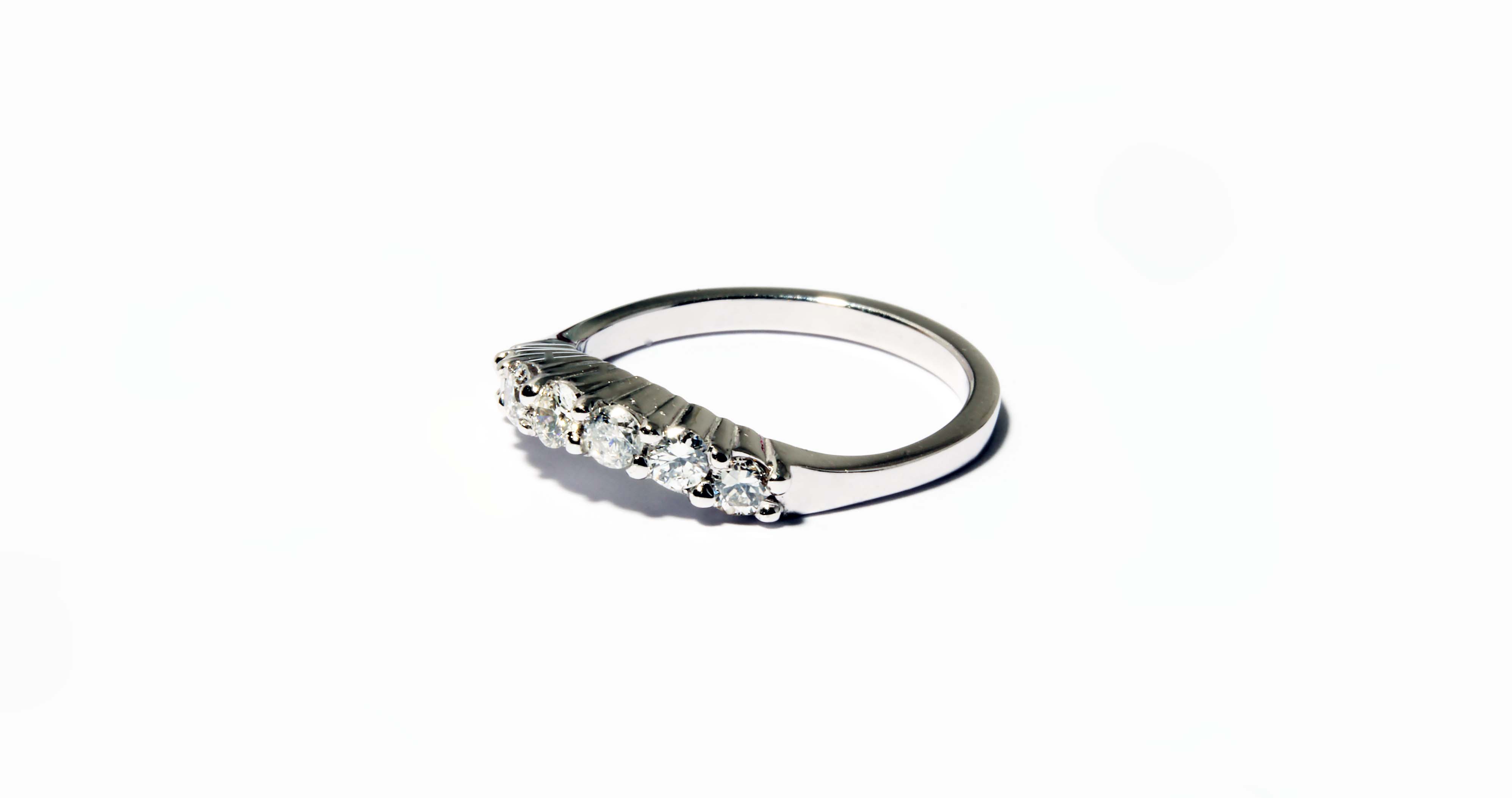 Contour Matching Diamond (0.50ctw) Band in 14K White Gold