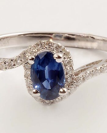 Tanzanite Oval & Diamond Ring 14KYG #11142, 0.20CT