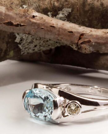 14KWG Aquamarine w/ 14tdw Diamonds Ring #12442