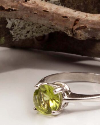 10KWG Round 6/6 Peridot Ring #12443