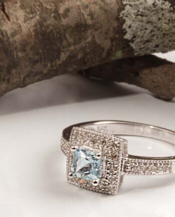 14KWG 4/4 Squared Aquamarine Ring #12444