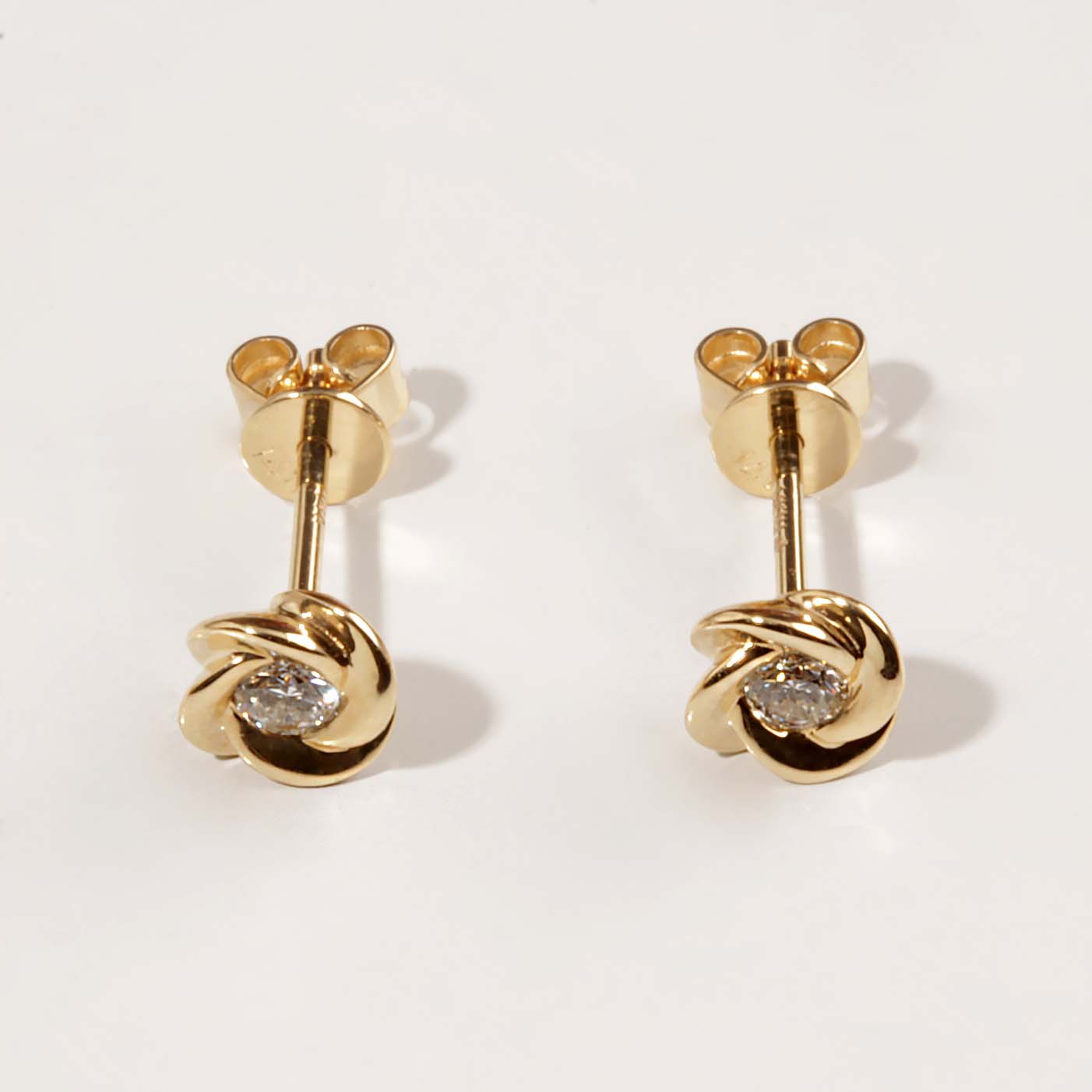 14KY .16tdw Diamond Rose Earrings #150-00110