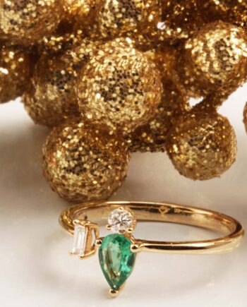 14KY .34ct Emerald & Diamonds (.05ct Baguette dia + .07ct Round dia) Ring #200-00076