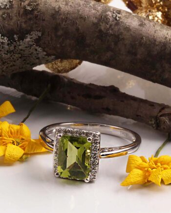 14KT White Gold .91 Emerald Cut Peridot w/ .20tdw Diamond Ring #200-00095