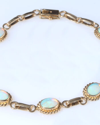 14KT Estate Yellow Gold Opal Bracelet