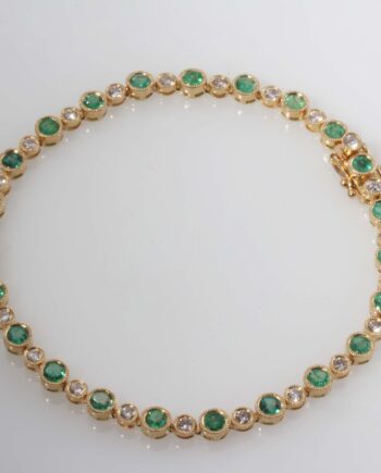 14KT Yellow 1.10tdw Diamond and Emerald Bracelet