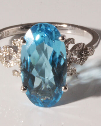 14KW Blue Topaz Ring