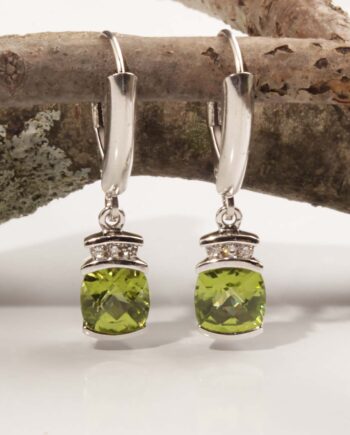 14KY Peridot Earring