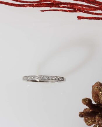 10K WG W/ 11 Diamonds