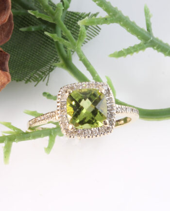14K Peridot Ring w/ Dia