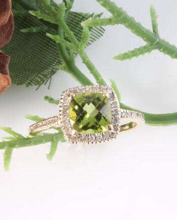 14K Peridot Ring w/ Dia