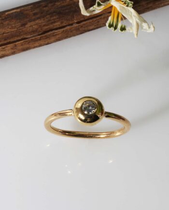 18K YG Bezel Ring